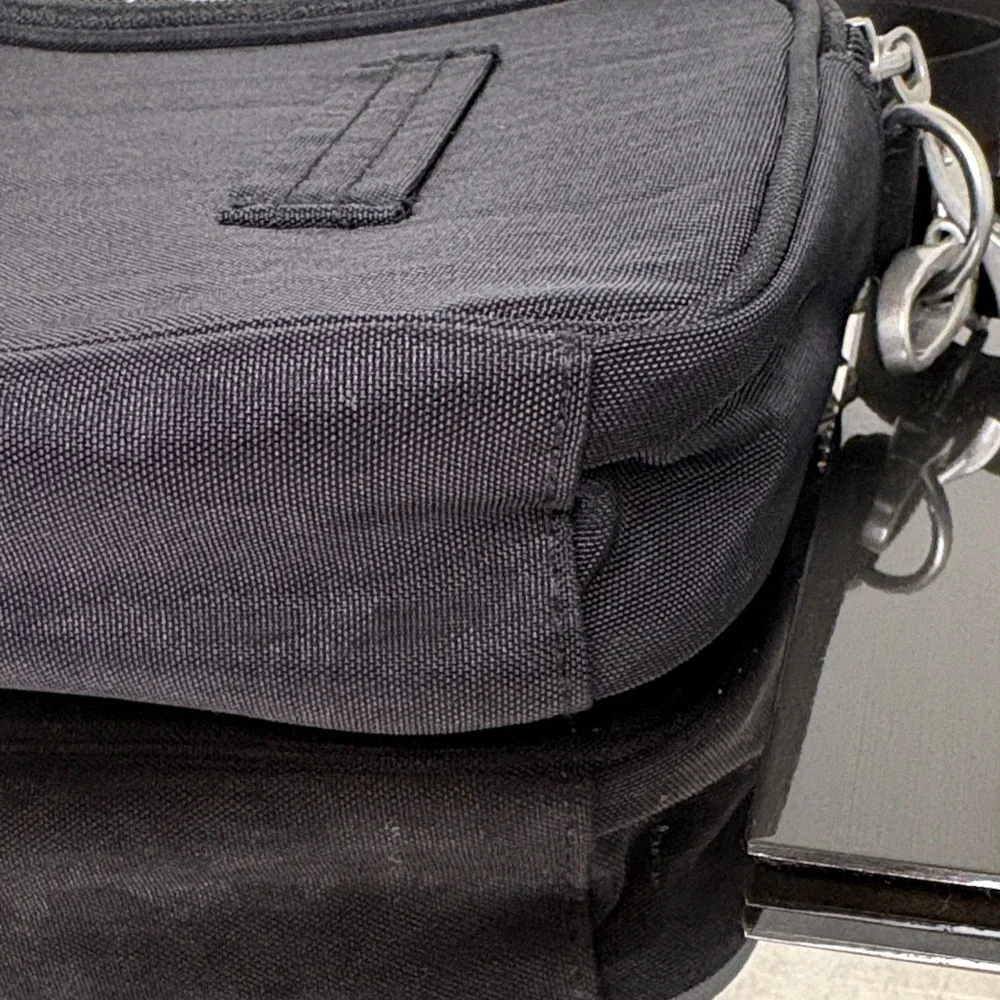 Baggallini RFID Crossbody Festival Bag / Fanny Pack - Picture 10 of 15